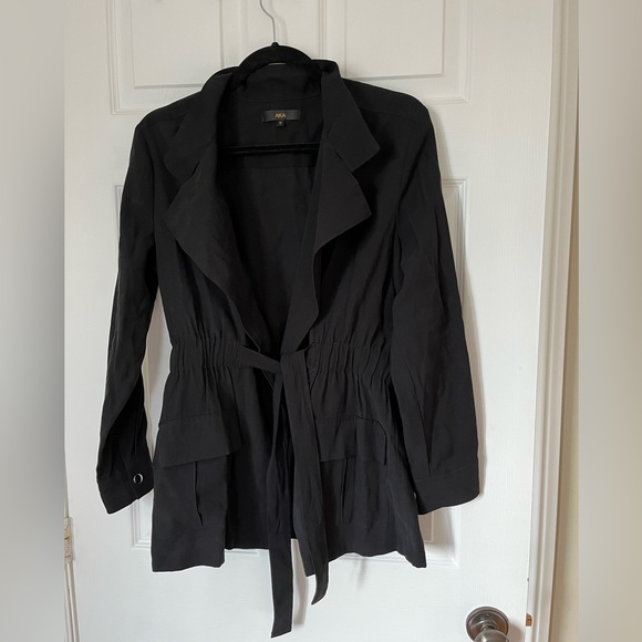 Light weight black jacket - Picture 1 of 5